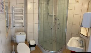 pokoj-willa-anna-osobe-duze-lozko-1