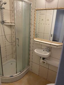 kabina prysznicowa w willi anna w gródku nad dunajcem